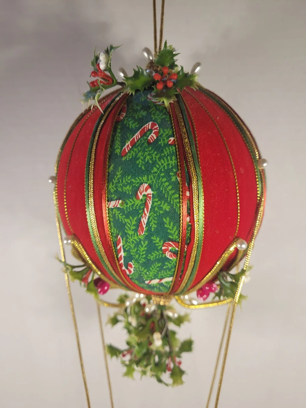 Vintage Christmas Hot Air Balloon Decoration Music Box (U)